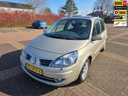 Beige Gebruikt 2009 Renault Scénic III MPV | € 4.495 (Eerlijke prijs)