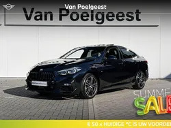 Carbonschwarz metallic (donker zwart metallic) Gebruikt 2024 BMW 218 Executive Coupé | € 37.900