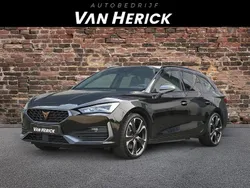 Zwart Gebruikt 2022 Cupra Leon VZ2 Stationwagen | € 24.945 (Goede deal)