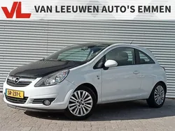Wit, metallic lak Gebruikt 2010 Opel Corsa Sport Stationwagen | € 1.748 (Super prijs)