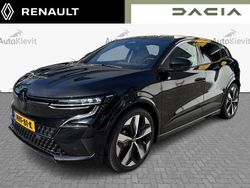Zwart Gebruikt 2025 Renault Megane E-Tech Komfort Hatchback | € 32.950 (Eerlijke prijs)