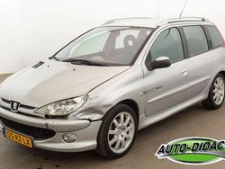 Zilver Gebruikt 2005 Peugeot 206 Quiksilver Stationwagen | € 1.050