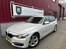 Wit Gebruikt 2014 BMW 318 Executive Stationwagen | € 7.450 (Super prijs)