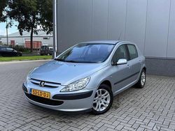 Grijs Gebruikt 2002 Peugeot 307 Hatchback | € 2.250 (Eerlijke prijs)