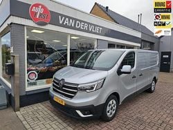 Grijs Gebruikt 2024 Renault Trafic MPV | € 32.950 (Goede deal)