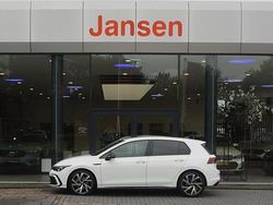 Wit Gebruikt 2023 VW Golf VIII Style Hatchback | € 31.750 (Iets duurder)