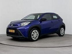 Blauw Gebruikt 2023 Toyota Aygo Limited Hatchback | € 16.495 (Eerlijke prijs)
