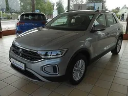 Zilver Gebruikt 2022 VW T-Roc Life SUV | € 31.423 (Iets duurder)