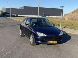 Blauw Gebruikt 2004 Peugeot 206 Hatchback | € 3.500