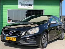 Zwart, metallic lak Gebruikt 2012 Volvo V60 R-Design Stationwagen | € 9.745 (Iets duurder)