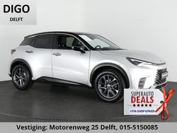 Zilver Gebruikt 2025 Lexus LBX Business Edition SUV | € 33.800 (Goede deal)