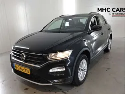 Zwart, metallic lak Gebruikt 2022 VW T-Roc Style SUV | € 17.200 (Eerlijke prijs)
