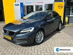 Blauw Gebruikt 2019 Volvo V40 CC Stationwagen | € 17.700 (Goede deal)