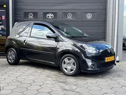 Zwart Gebruikt 2011 Renault Twingo Collection Hatchback | € 2.750 (Eerlijke prijs)
