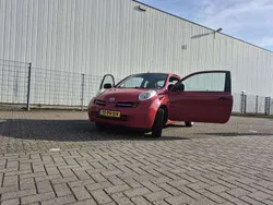 Rood Gebruikt 2004 Nissan Micra Hatchback | € 1.750 (Eerlijke prijs)