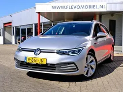 Grijs, metallic lak Gebruikt 2022 VW Golf VIII Style Stationwagen | € 17.950 (Goede deal)