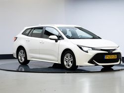 Wit Gebruikt 2022 Toyota Corolla Active Stationwagen | € 22.945 (Eerlijke prijs)