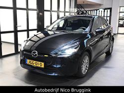 Zwart Gebruikt 2024 Mazda 2 Exclusive-Line Hatchback | € 24.950 (Eerlijke prijs)