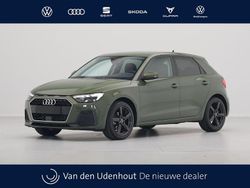 Groen (metallic) Gebruikt 2024 Audi A1 Sportback Advanced Hatchback | € 30.440 (Duur)
