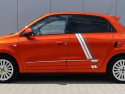 Oranje Gebruikt 2020 Renault Twingo Vibes Hatchback | € 11.950 (Eerlijke prijs)