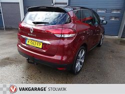 Rood Gebruikt 2018 Renault Scénic IV Bose Edition MPV | € 14.950 (Eerlijke prijs)
