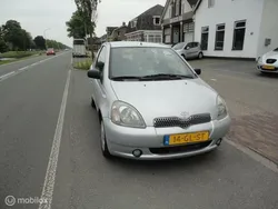 Grijs Gebruikt 2001 Toyota Yaris Sol Hatchback | € 1.099 (Goede deal)