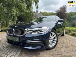 Blauw Gebruikt 2018 BMW 520 Executive Sedan | € 27.444 (Goede deal)