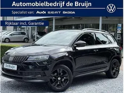 Zwart, metallic lak Gebruikt 2020 Skoda Karoq SportLine SUV | € 24.350 (Eerlijke prijs)