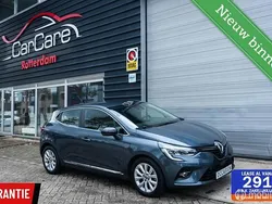 Grijs Gebruikt 2020 Renault Clio V Intens Hatchback | € 17.950 (Eerlijke prijs)