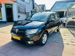 Zwart Gebruikt 2017 Dacia Sandero Lauréate Hatchback | € 8.499 (Goede deal)