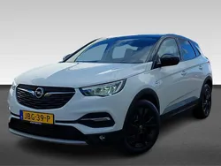Wit, metallic lak Gebruikt 2021 Opel Grandland X Innovation SUV | € 19.930 (Goede deal)