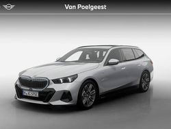 Grijs Nieuw 2025 BMW 530e M Sport Stationwagen | € 88.668 (Eerlijke prijs)