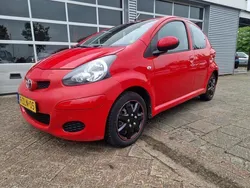 Rood Gebruikt 2006 Toyota Aygo Hatchback | € 1.499 (Goede deal)