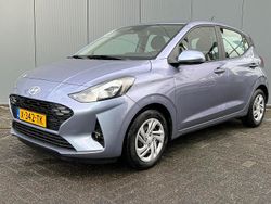 Blauw Gebruikt 2024 Hyundai i10 Comfort Hatchback | € 16.395 (Eerlijke prijs)