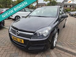 Zwart Gebruikt 2005 Opel Astra Elegance Hatchback | € 1.599 (Goede deal)