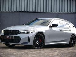 Grijs Gebruikt 2022 BMW 330e M Sport Stationwagen | € 39.949 (Eerlijke prijs)