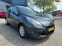 Grijs Gebruikt 2010 Renault Scénic III Privilege MPV | € 3.499 (Eerlijke prijs)
