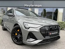 Grijs Gebruikt 2022 Audi e-tron Black Edition SUV | € 43.950