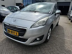Grijs Gebruikt 2014 Peugeot 5008 Style MPV | € 4.450 (Goede deal)