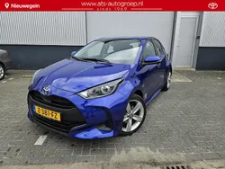 Blauw Gebruikt 2024 Toyota Yaris Hybrid Comfort Hatchback | € 23.150 (Eerlijke prijs)