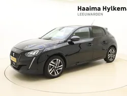Wit Gebruikt 2021 Peugeot 208 Allure Hatchback | € 19.950 (Iets duurder)