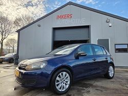 Blauw (metallic) Gebruikt 2011 VW Golf VI Trendline Hatchback | € 3.450 (Eerlijke prijs)