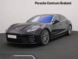 Diepzwart metallic Nieuw 2024 Porsche Panamera 4 Sedan | € 199.750
