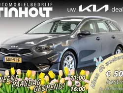 Grijs, metallic lak Gebruikt 2024 Kia Ceed Sportswagon Stationwagen | € 23.950 (Eerlijke prijs)
