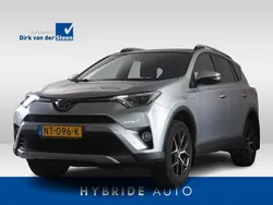 Grijs, metallic lak Gebruikt 2017 Toyota RAV4 Sport SUV | € 22.950 (Goede deal)