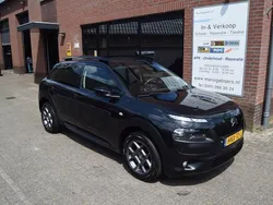 Zwart Gebruikt 2016 Citroën C4 Cactus PureTech Hatchback | € 7.950 (Eerlijke prijs)