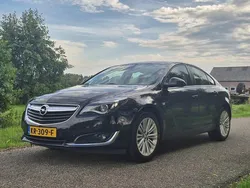 Zwart Gebruikt 2016 Opel Insignia Edition Hatchback | € 14.450 (Super prijs)