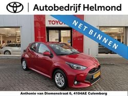 Rood Gebruikt 2025 Toyota Yaris Hybrid Active Hatchback | € 25.900 (Eerlijke prijs)