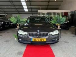 Bruin Gebruikt 2018 BMW 320 Stationwagen | € 9.950 (Super prijs)
