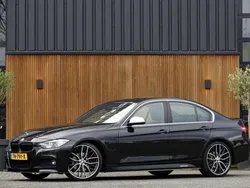 Zwart Gebruikt 2018 BMW 330e M Sport Sedan | € 25.995 (Goede deal)